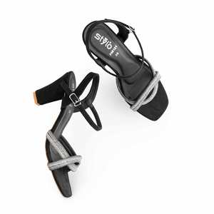 Sandalia De Fantasía Negra Para Mujer - Product Image 1