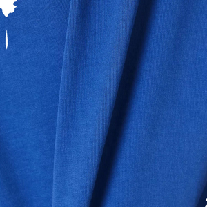 ชุดเสื้อยืดคอกลมสีน้ำเงินและกางเกงขาสั้นสำหรับผู้ชาย สีพื้นเรียบง่าย สวมใส่สบายในฤดูร้อน ผ้าถักนิตติ้งจากผ้าฝ้าย 100% - Product Image 6