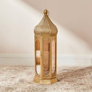 Lanterne marocaine dorée attrayante et magnifique, style minaret, porte-bougie durable, écologique, matériaux personnalisés pour la maison - Product Image 2