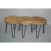Table basse en bois de traverses de chemin de fer anciennes récupérées, finition chromée, pieds en verre, pour la maison, le bureau, l'hôtel, la villa