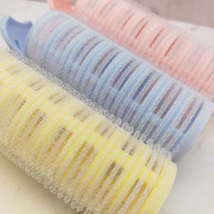 Rouleau à cheveux en plastique bleu mignon sans chaleur pour des franges volumineuses et des boucles légères, idéal pour le coiffage - Product Image 4