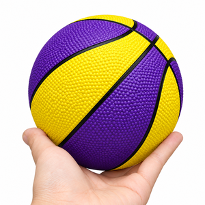 Mini Balón de Baloncesto de Goma Promocional con Logotipo Personalizado, Venta al por Mayor, Tamaño Pequeño 1 3 5 7, Balón Deportivo de Goma para Eventos y Regalos - Product Image 1