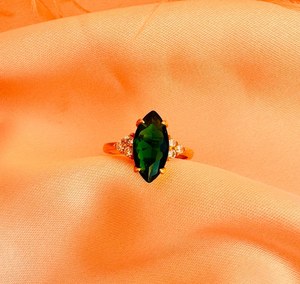 Anillo delicado con esmeralda marquesa, plata de ley 925, chapado en oro de 14 quilates, anillo de piedra de nacimiento de mayo para mujer, elegante regalo. - Product Image 4