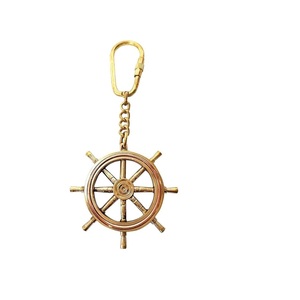 Llavero de latón vintage con forma de timón de barco, estilo náutico, hecho a mano, para llaves de coche, bicicleta y hogar - Product Image 6