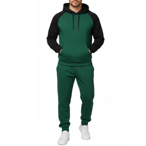 ชุดวอร์มผู้ชายพร้อมโลโก้แบบกำหนดเอง |   ดีไซน์แขนเสื้อแบบแร็กแลนตัดกันสี |   ชุดฮู้ดดี้สองชิ้นสีเขียวป่าและสีดำ - Product Image 1