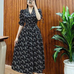 Elegante Vestido de Seda de Manga Corta para Mujer, Ideal para Eventos Casuales o Formales, Lavable, con una Combinación Perfecta de Elegancia y Comodidad - Product Image 4