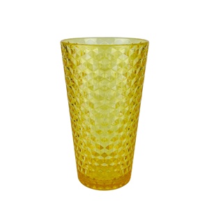 Gobelet en plastique incassable de 18 oz à coupe diamantée pour la maison et les restaurants - Product Image 1