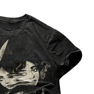 T-shirt graphique vintage 100% coton noir délavé, manches raglan courtes, col rond, streetwear décontracté, mode urbaine imprimée, vente en gros - Product Image 3