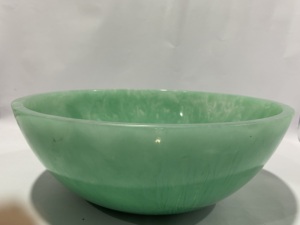 Bol à salade moderne en résine polie fait main, finition marbrée noire et aqua, vaisselle haut de gamme pour buffet de fête - Product Image 2