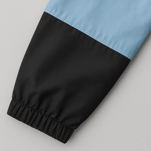 เสื้อแจ็คเก็ตกันลม น้ำหนักเบา เป็นมิตรกับสิ่งแวดล้อม ระบายอากาศได้ดี ปักลายตามสั่ง คอตั้ง ยูนิเซ็กส์ สตรีทแวร์ บอมเบอร์ เสื้อกันหนาวผู้ชาย - Product Image 3