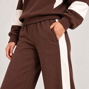 Ensemble sweat-shirt marron à col zippé et pantalon large pour femme, design à empiècements, coupe décontractée, tenue décontractée d'automne, streetwear - Product Image 4