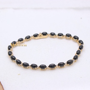 กำไลข้อมือทองคำ 14K ประดับพลอยแบล็คสตาร์ทรงคาโบชองธรรมชาติ |   เครื่องประดับเพชรแบบยูนิเซ็กซ์ ราคาขายส่ง - Product Image 1
