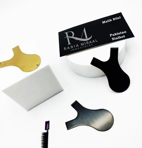 Juego de 3 Herramientas de Maquillaje de Acero Inoxidable con Forma de Y para Lifting de Pestañas, en 3 Colores Diferentes - Product Image 1