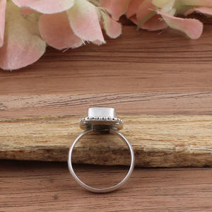 Anillo de Plata de Ley con Incrustaciones de Turquesa, Diseño Minimalista, Hecho a Mano, Regalo para Mujer - Product Image 3