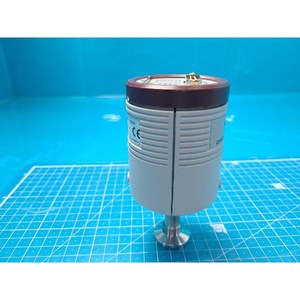 Manomètre capacitif MKS 62B11TBE, utilisé comme pièce détachée d'équipement semi-conducteur d'époque - Product Image 6