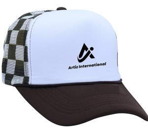 Gorra Trucker de Malla Transpirable e Impermeable 100% Algodón con Parche, Impresión a Todo Color, Lista para Enviar al por Mayor para Eventos - Product Image 1