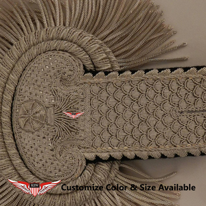 Epaulettes Napoleónicas de Cuerasero Plateadas Bordadas a Mano, Ecológicas y Lujosas, Par de Epaulettes de Carabinier - Product Image 3