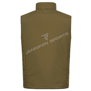 Gilet de chasse personnalisé de haute qualité en tissu softshell 100% durable avec design matelassé - Product Image 4