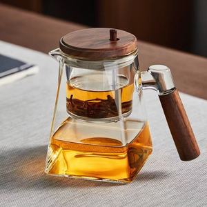 Tetera de Vidrio Resistente al Calor con Filtro, Juego de Té con Infusor y Asa de Madera para Preparar Té en Casa - Product Image 2
