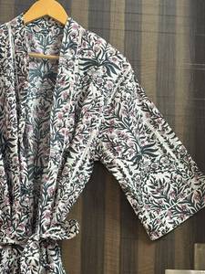 Bata Kimono Floral de Algodón para Mujer, Ligera y Suave, Hecha a Mano con Estampado Digital, Cuello en V, Cierre con Cordón, Transpirable - Product Image 4