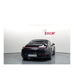 Porsche 911 Carrera 4 Cabriolet 2024, 28 186 km, Volant à Gauche, Sièges en Cuir, Caméra Arrière - Product Image 4