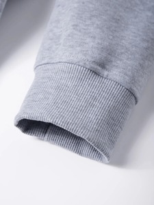 Sweat-shirt à col rond personnalisé imprimé par le fabricant OEM, couleur unie gris, streetwear pour hommes, haut en molleton décontracté pour le sport - Product Image 4