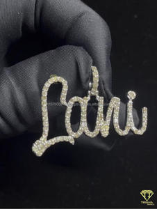 Pendentif personnalisé « Louni » serti de diamants de laboratoire, collier hip-hop pour homme et femme - Product Image 1