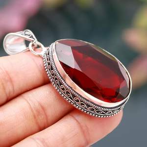 Pendentif en grenat du Mozambique fait main en argent sterling 925, forme poire, bijou vintage - Product Image 5