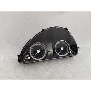 ชุดหน้าปัดเรือนไมล์มือสองสำหรับรถยนต์ C-class รุ่น A2035404548 - Product Image 2