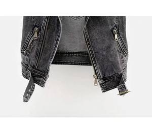 เสื้อกั๊กยีนส์ผู้ชายมีสไตล์ ทรงครอป สไตล์เกาหลี ทรงเข้ารูป เสื้อแจ็คเก็ตแขนกุด แฟชั่นอเนกประสงค์ เสื้อคลุมลำลอง ซักทำความสะอาดได้ คุณภาพสูง - Product Image 5