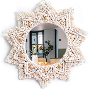Espejo Redondo de Pared Minimalista Hecho a Mano con Tiras de Bambú 18x14 Ecológico Venta al por Mayor |   Aqudus Saleem - Product Image 5