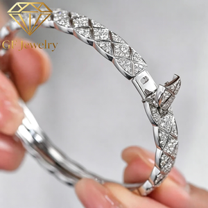 กำไลข้อมือเพชรทรงข้าวหลามตัด 14K ทองคำขาว ประดับเพชรแล็บโกรว์ ดีไซน์หรูหรา ประดับเพชรเต็มวง สำหรับผู้หญิง - Product Image 1