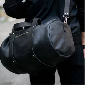 Sac de voyage week-end sport décontracté de luxe en cuir véritable noir, fait main, pour la gym, avec logo personnalisé, fermeture éclair étanche, grande capacité - Product Image 2