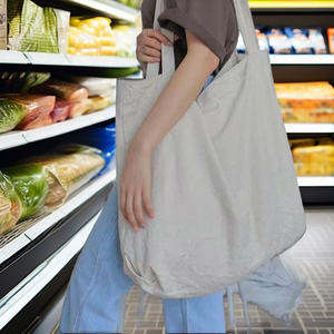 Bolsas de compras de tela de lona hechas a mano, diseños de letras y animales impresos personalizados, precio de cajas de Vietnam - Product Image 1