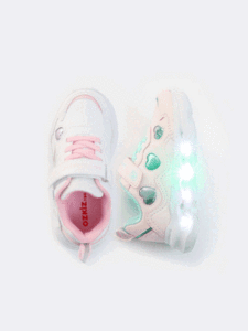 Zapatillas Deportivas Brillantes Estilo Coreano OZKIZ para Niñas de 2 a 7 Años, Diseño de Corazón, Primavera/Otoño, Venta al Por Mayor para el Departamento de Niños - Product Image 1