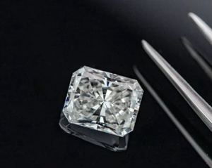 Paire de diamants de laboratoire taille Radiant, couleur EF, clarté VS1, 5.00 CTW, certifiés IGI, excellente taille, prix de gros - Product Image 3