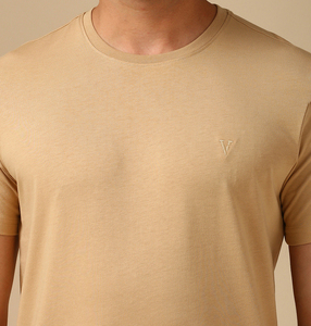 Camiseta de Algodón Lisa para Hombre al por Mayor, con Logotipo Personalizado OEM, Corte Regular, Transpirable, Cuello Redondo, Suave, Ropa Básica de Verano - Product Image 3