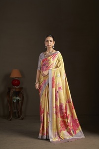 Sari prêt-à-porter et blouse cousue, sari indien en soie crêpe, imprimé floral, sari imprimé numériquement, design magnifique - Product Image 2