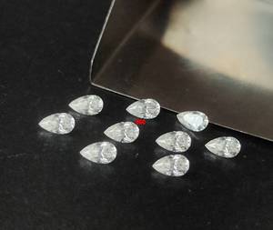 Moissanita Blanca Corte Pera de 5x7mm, Claridad VS - Diamante de Moissanita Suelto de Alta Calidad - Product Image 1