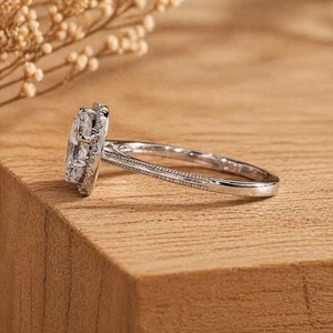 Bague de fiançailles halo en or massif 10K 14K 18K avec diamant de laboratoire radiant couleur DEF clarté VS VVS et moissanite certifiée IGI – Collection Fashion - Product Image 4
