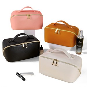 กระเป๋าเครื่องสำอางเดินทางขนาดใหญ่ ผลิตจากหนัง PU ทนทาน เป็นมิตรกับสิ่งแวดล้อม ปิดด้วยซิป หูหิ้วนุ่ม กันน้ำ พกพาสะดวก - Product Image 1
