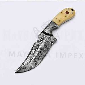 Cuchillo de Caza Skinner de Acero Damasco con Patrón de Plumas, en Oferta - Product Image 3