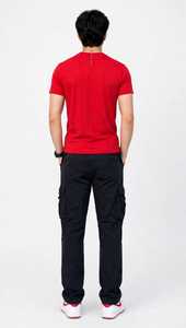 เสื้อยืดคอกลมแขนสั้นลายสีแดงสำหรับผู้ชาย ทรงปกติ สวมใส่สบาย ผลิตจากผ้าถัก 100% คอตตอน น้ำหนัก 180 กรัม ทอด้วยเทคนิคดิจิทัล เป็นมิตรต่อสิ่งแวดล้อม - Product Image 4