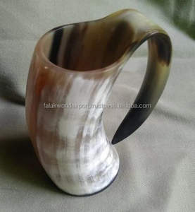 Tasses en corne viking sculptées à la main, corne d'animal véritable, écologiques, mug à boire nautique poli, taille L, cadeau d'affaires moderne par FWE - Product Image 1