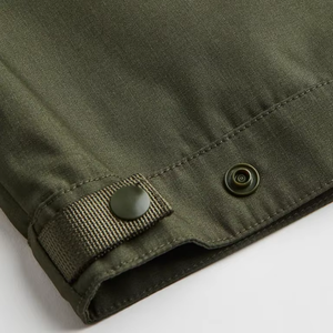 Pantalones Cargo Premium para Hombre, Tela Ligera y Suave, Corte Relajado para Aventuras al Aire Libre, Fábrica de Ropa OEM en Bangladesh - Product Image 2