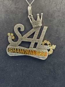 จี้เพชรโมอิสซาไนต์ VVS แบบกำหนดเอง พร้อมตัวอักษรและโลโก้  ทำจากเงินแท้ 925 สไตล์ฮิปฮอป สองสี  จี้ห้อยคอแบบกำหนดเองได้ - Product Image 4