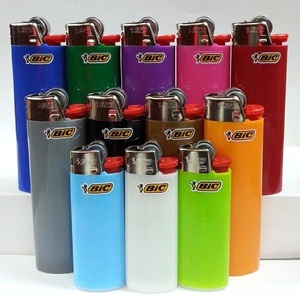 Briquet USB en métal coupe-vent rechargeable, écologique, à flamme réglable, avec logo personnalisé, pour le camping - Product Image 6