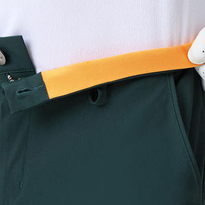 Pantalones de Golf para Hombre, Color Verde Oscuro, Tejido de Secado Rápido, Estilo Casual con Cierre de Botones - Product Image 4