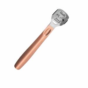 Râpe professionnelle durable en acier inoxydable pour éliminer les callosités des pieds, à lame droite unilatérale, avec longue poignée et prise métallique pour peaux gercées - Product Image 4