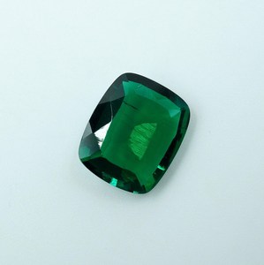 Esmeralda Zambiana Cultivada en Laboratorio, Corte Cojín, Facetada (3.80 Quilates 12x10x4mm) HAYAAT GEMS, Cambio de Color para Joyería - Product Image 5